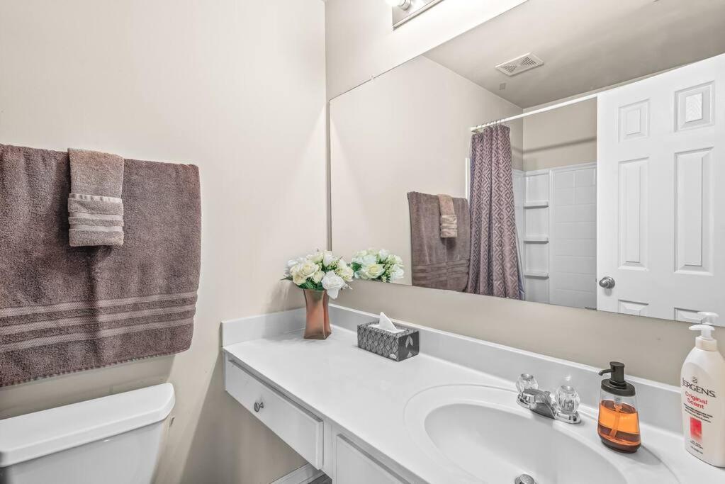 Charming Multilevel 4 Bedroom Townhouse Атланта Екстериор снимка
